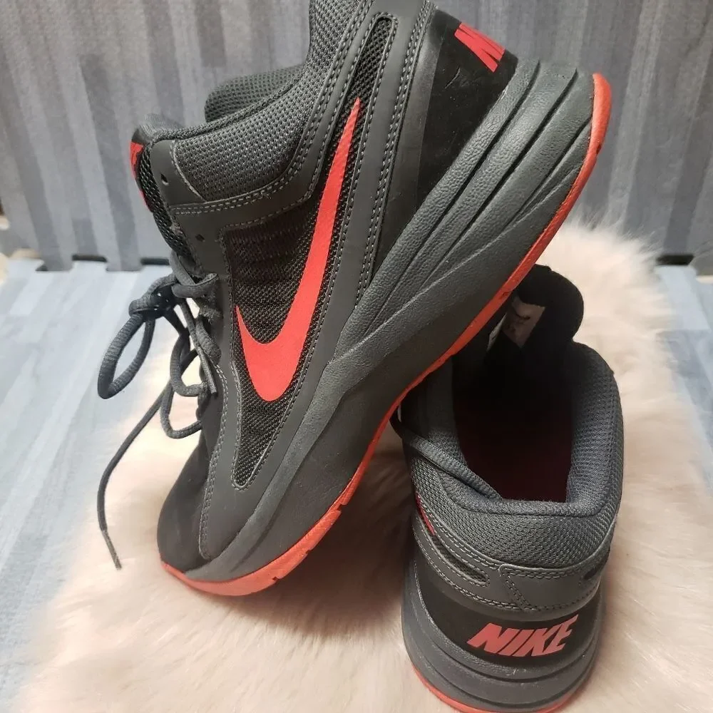 Nike Men's The Overplay VIII NBK Basketball Shoes